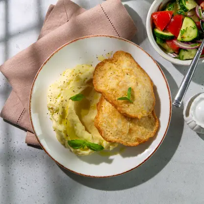 Изображение товара Куриный шницель в яйце с картофельным пюре М Кухня 220г готовое блюдо