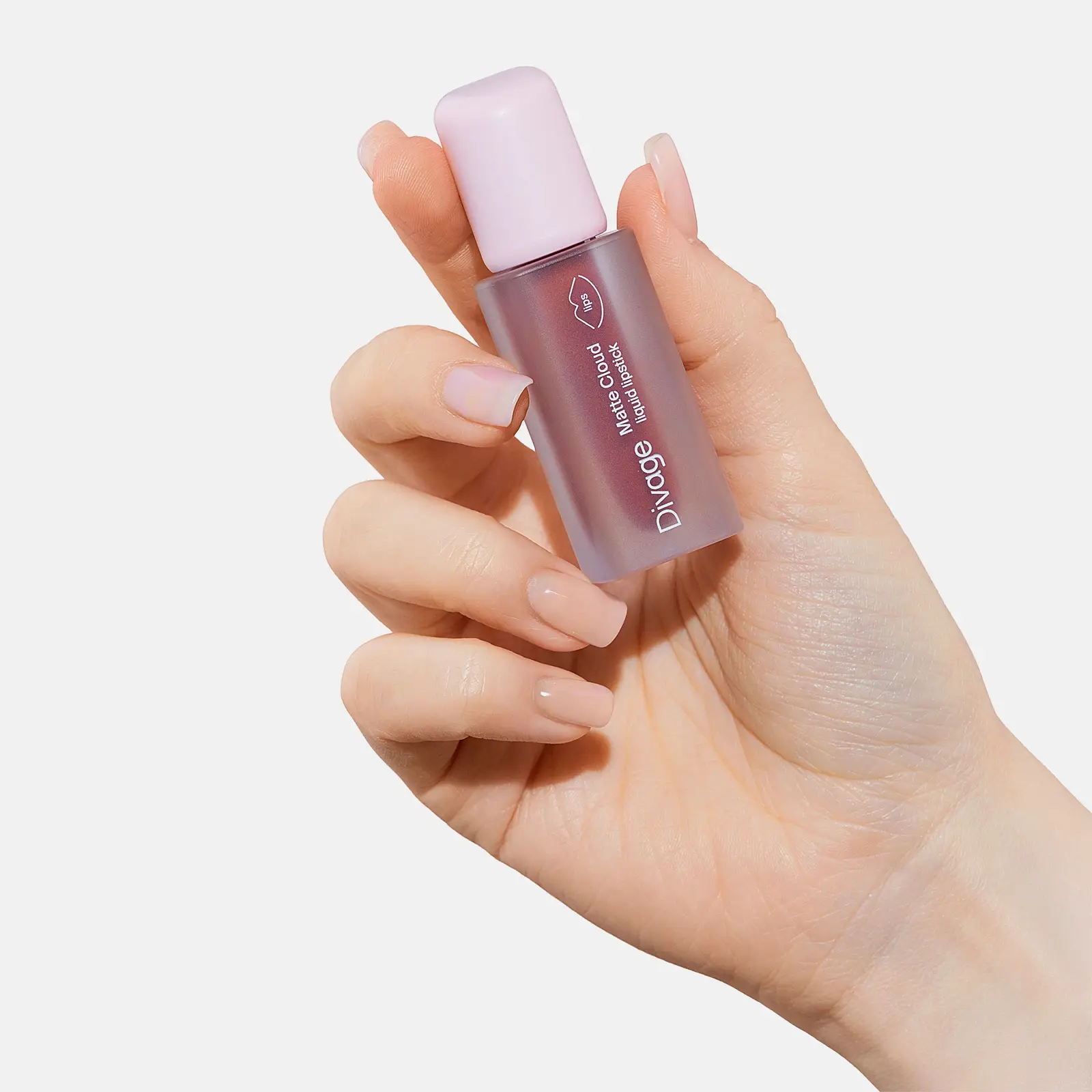 Помада для губ Matte Cloud Liquid Lipstick тон 04 Divage