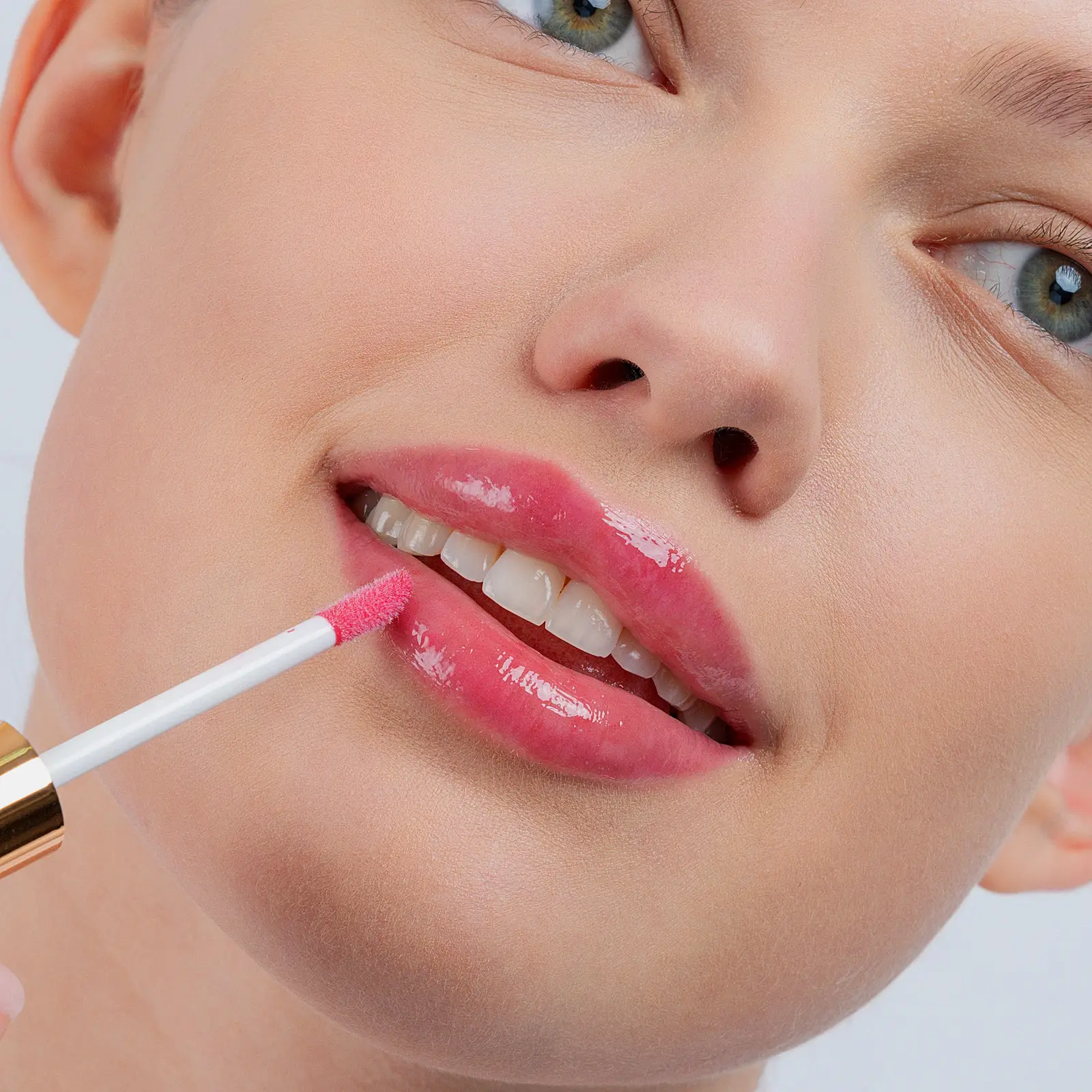 Блеск для губ Idealist тон 11 Светло-малиновый Stellary