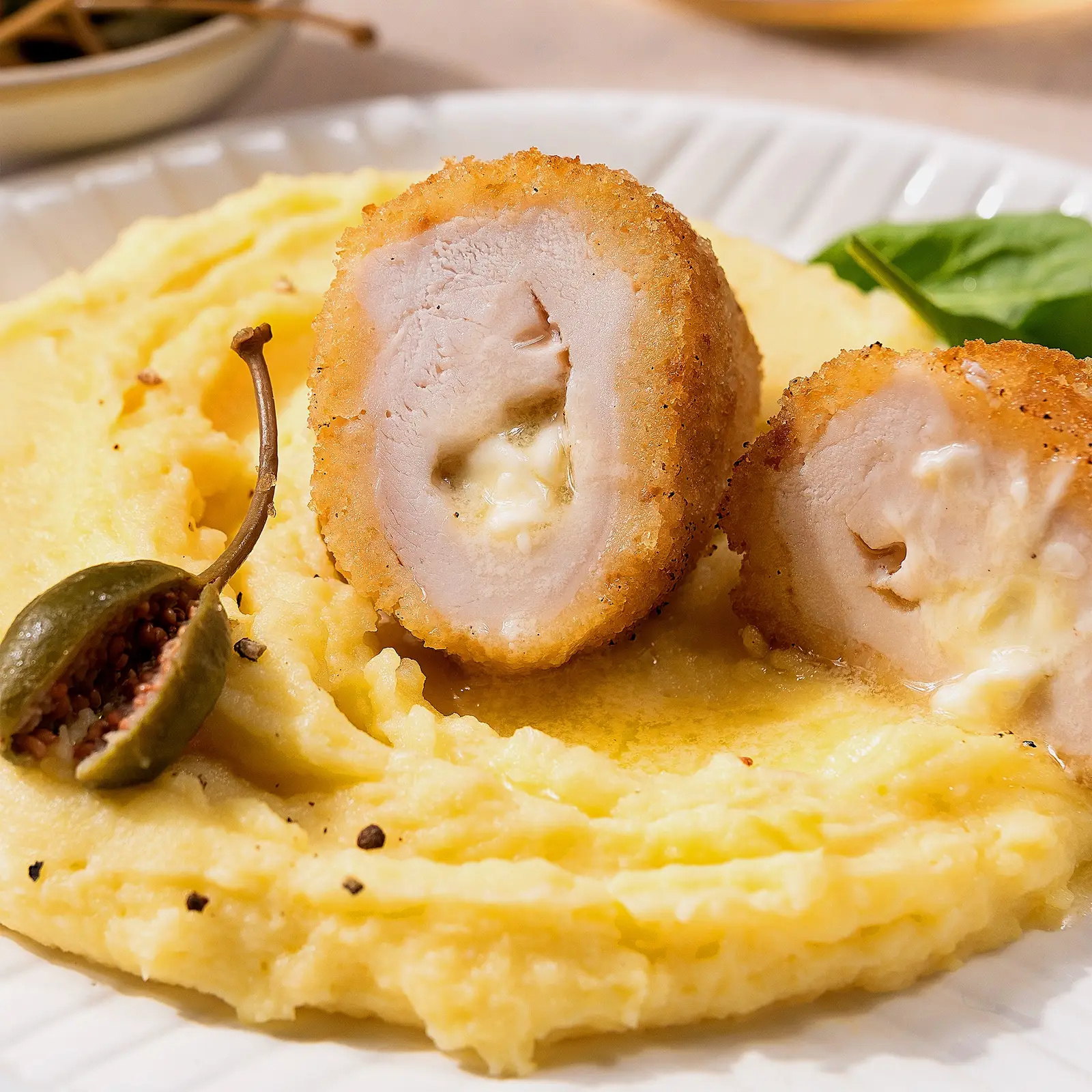 Котлета по-киевски с картофельным пюре 270г