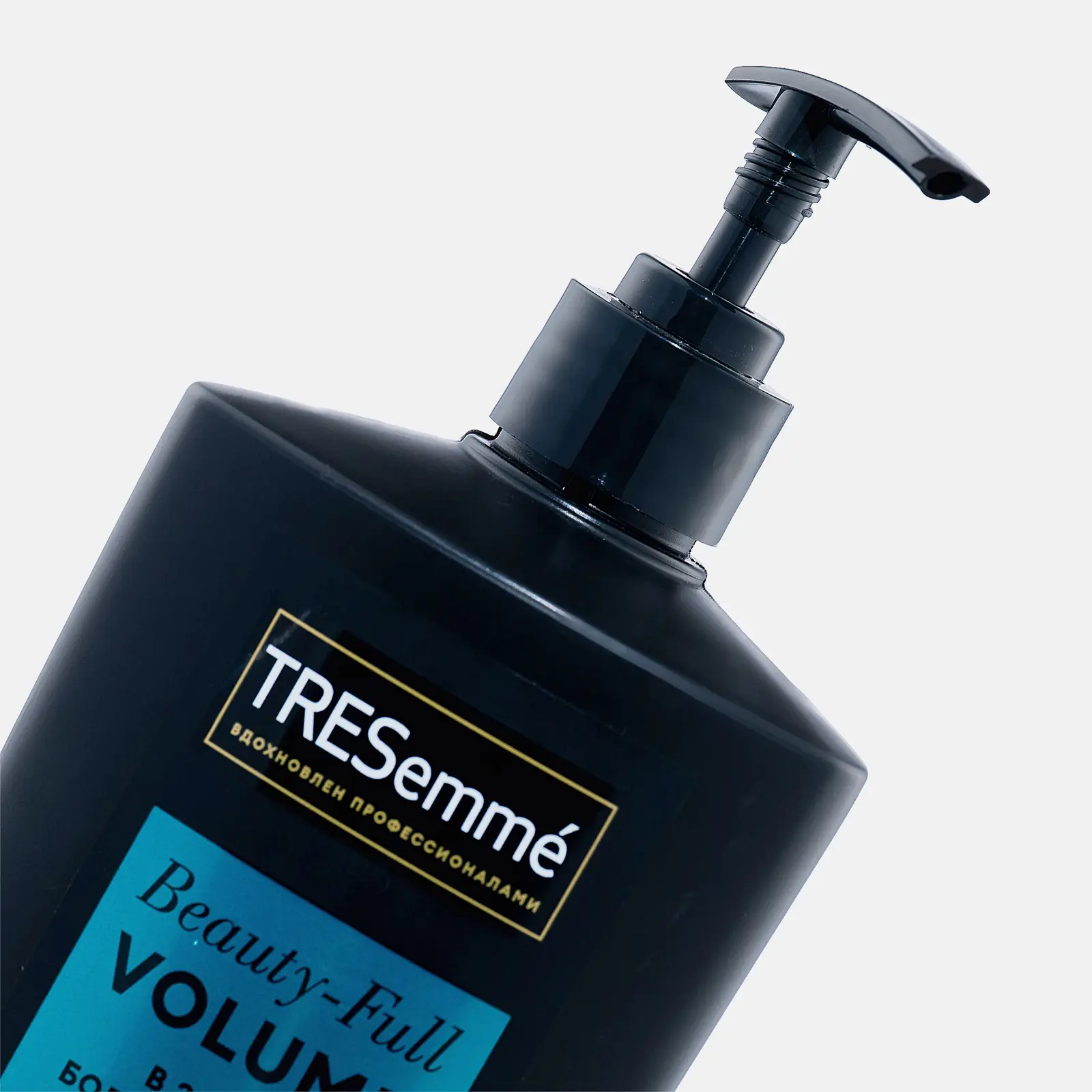 Шампунь Тресемме Для создания объема Превосходный объем Era 650мл