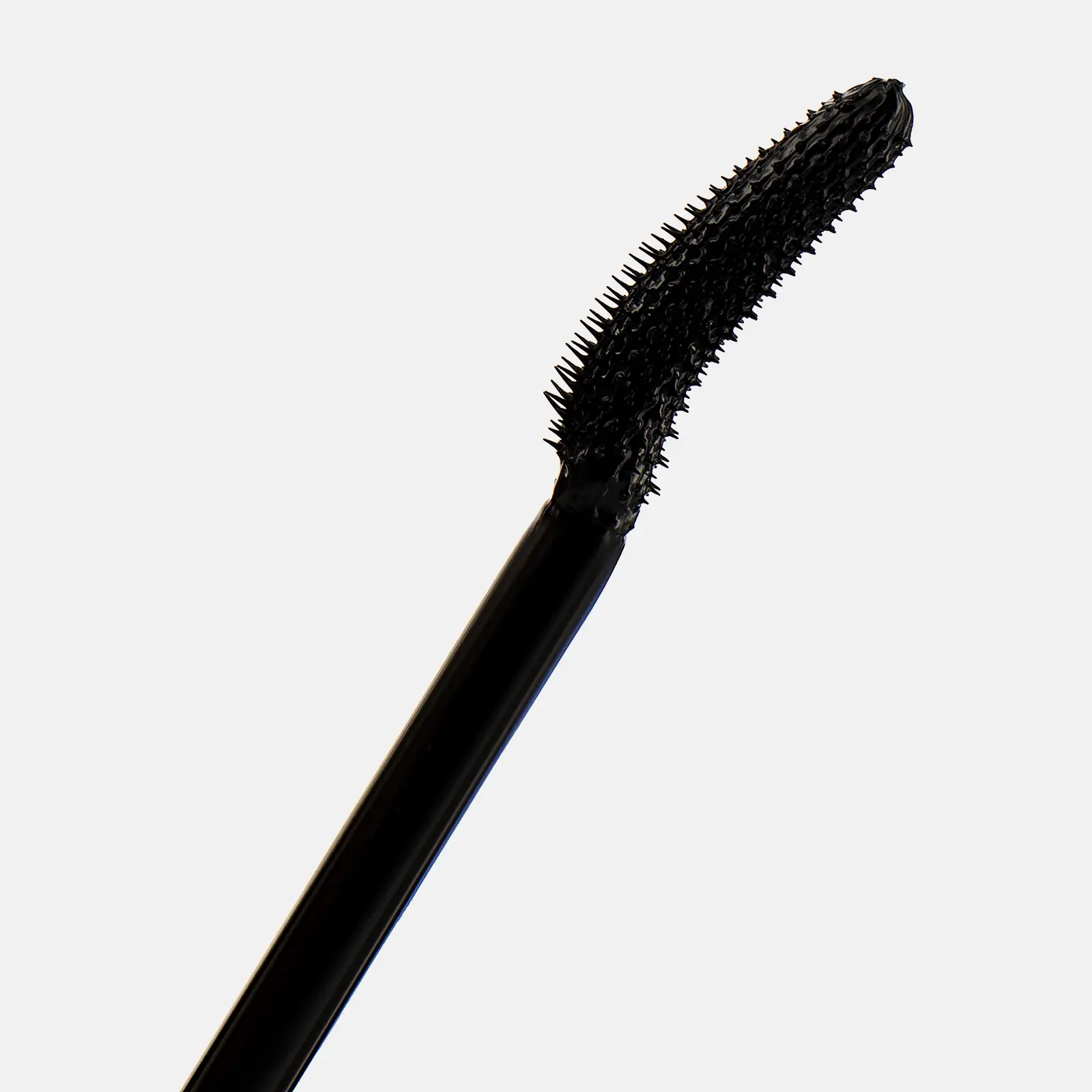 Тушь для ресниц L’Oréal Paris Volume Million Lashes Feline для объема и разделения Экстра-черная