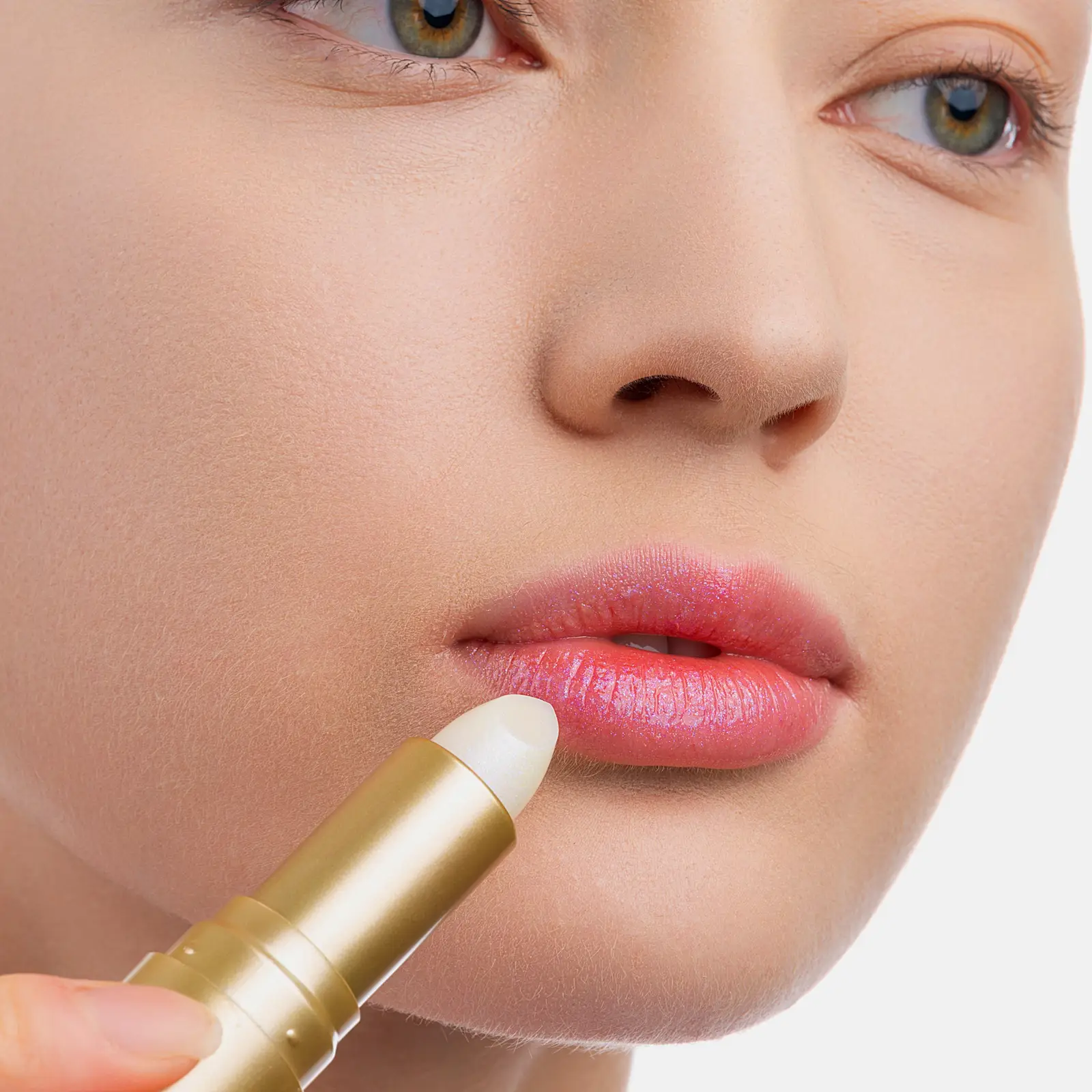 Помада-бальзам для губ Vivienne Sabo Balm Fantaisie 01 тон - фото 4 Помада-бальзам для губ Vivienne Sabo Balm Fantaisie 01 тон - фото 4