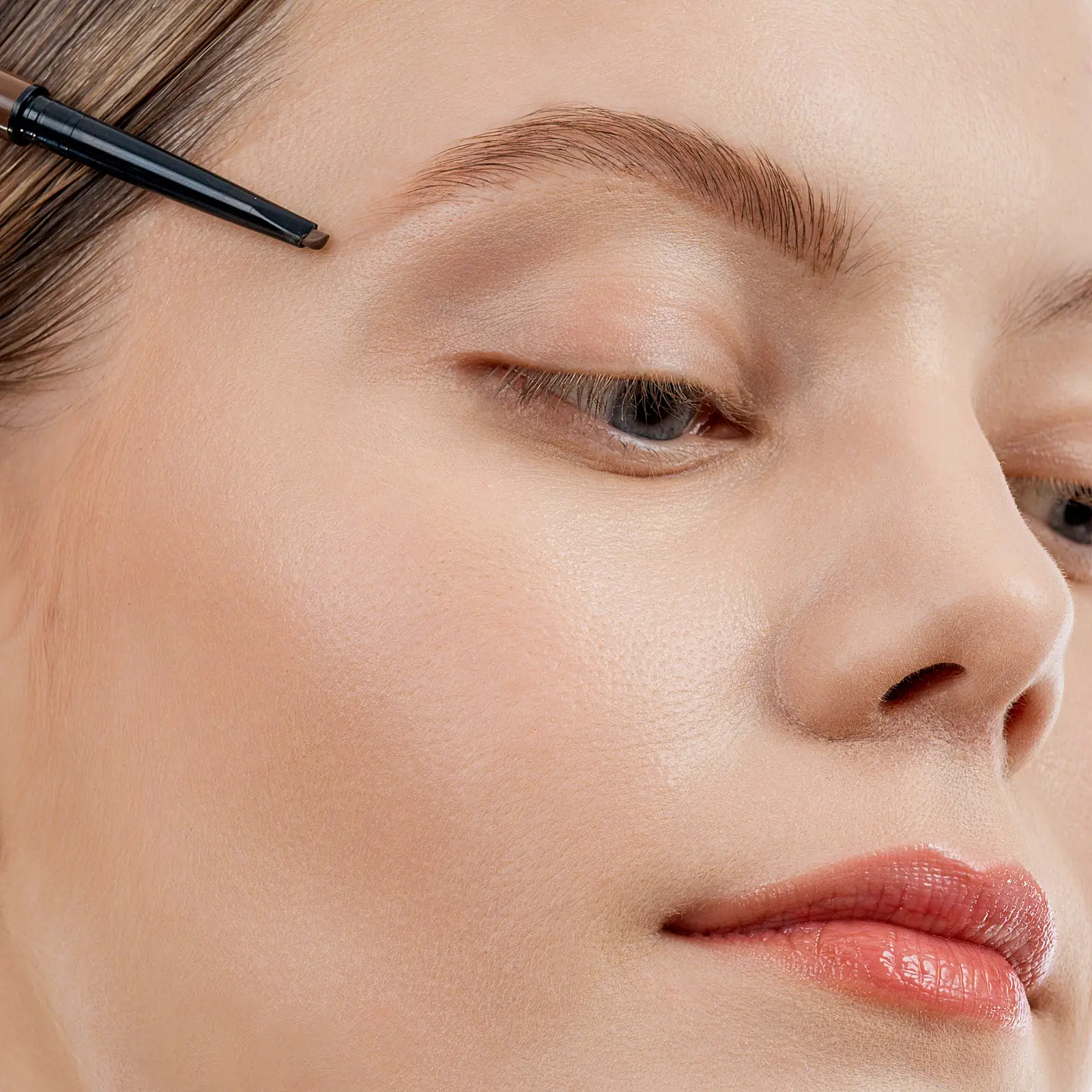 Автоматический карандаш для бровей Brow Sculpting Pencil Stellary тон 02 - фото 2