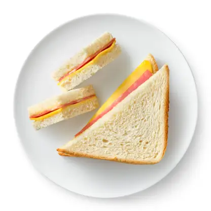 Изображение товара Сэндвич с ветчиной и сыром 150г