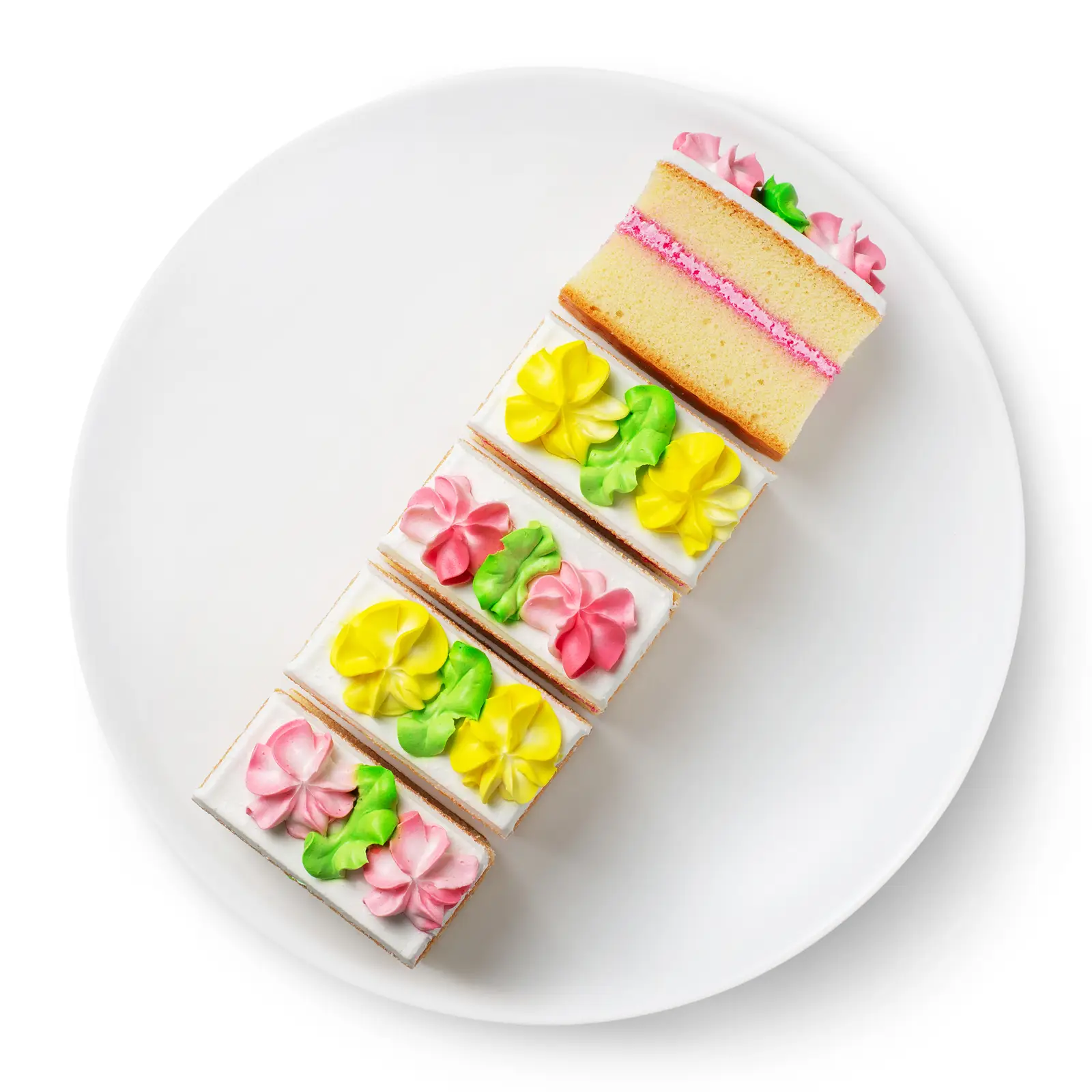 Изображение товара Пирожное Летний букет Соло кармен 375г яркое и нежное сладкое лакомство