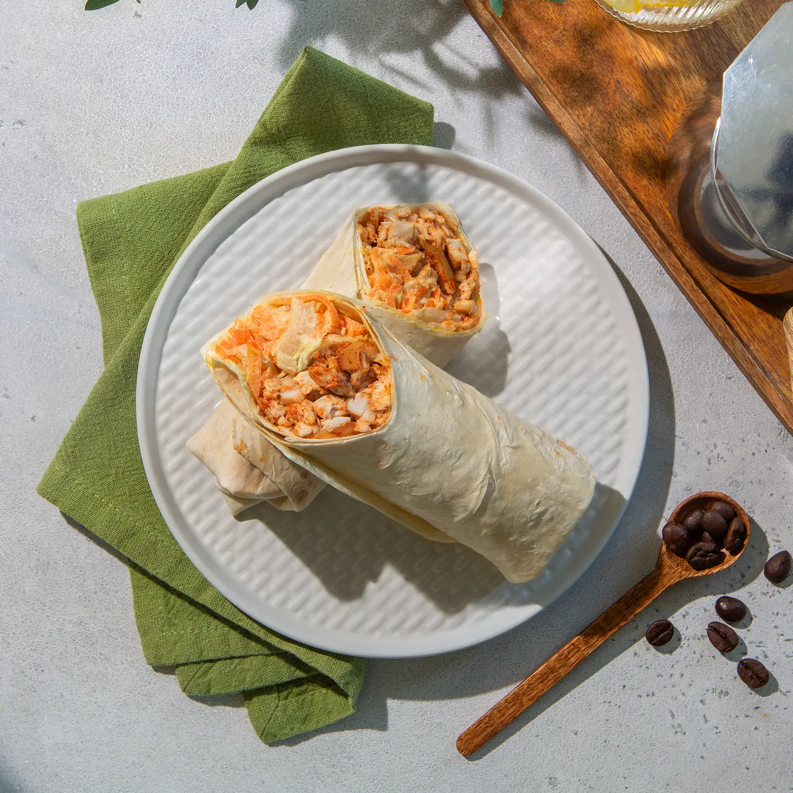 Изображение товара Шаурма с курицей М Кухня 220г с запечённым перцем и чесночным соусом