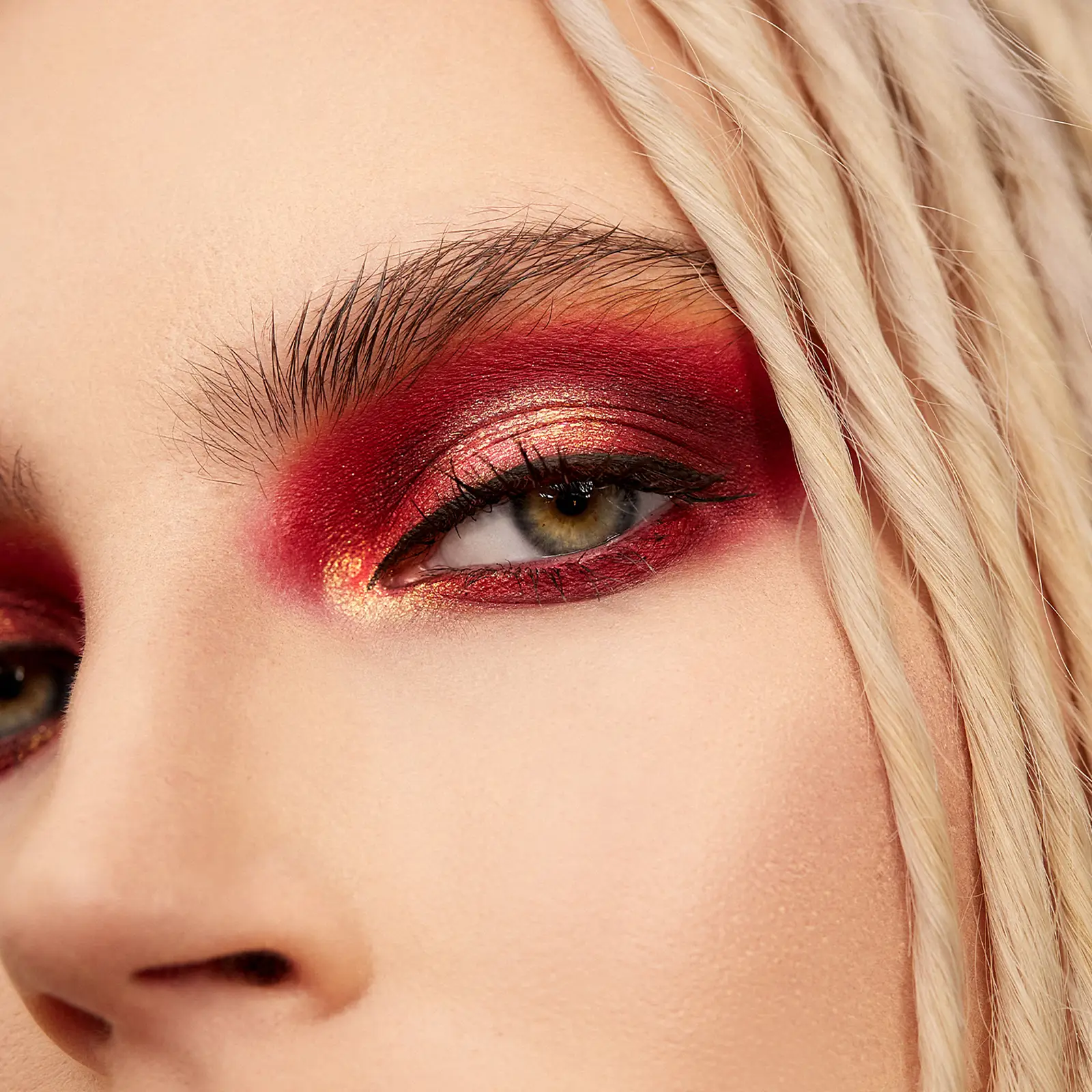 Палетка Influence Beauty теней Mars тон 03