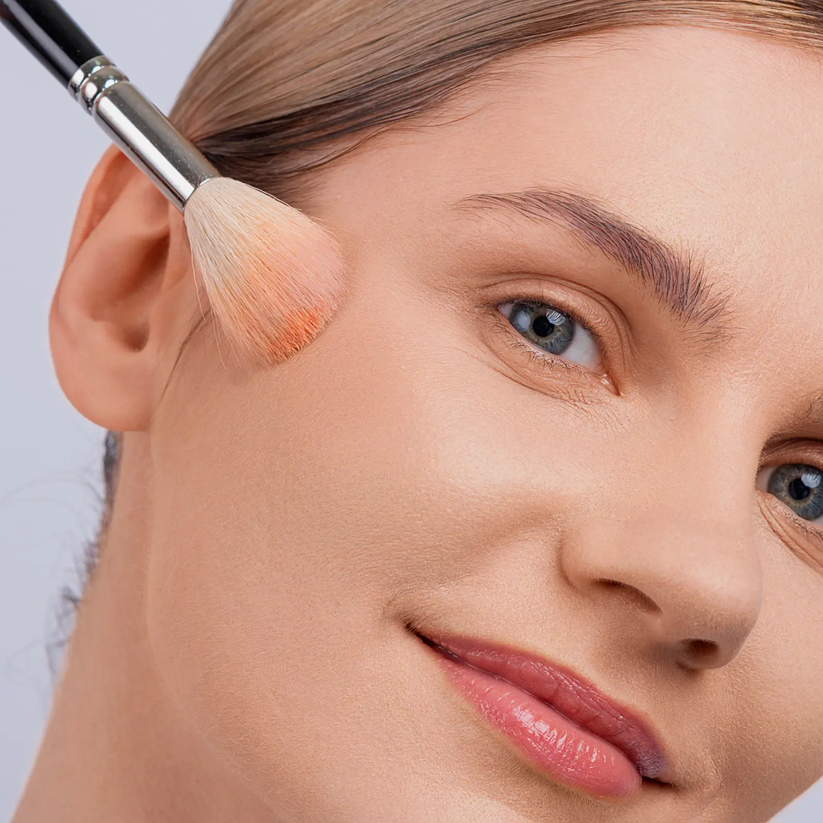 Универсальная пудра-румяна для лица запеченная Luminys Baked All Over тон 06 Pupa