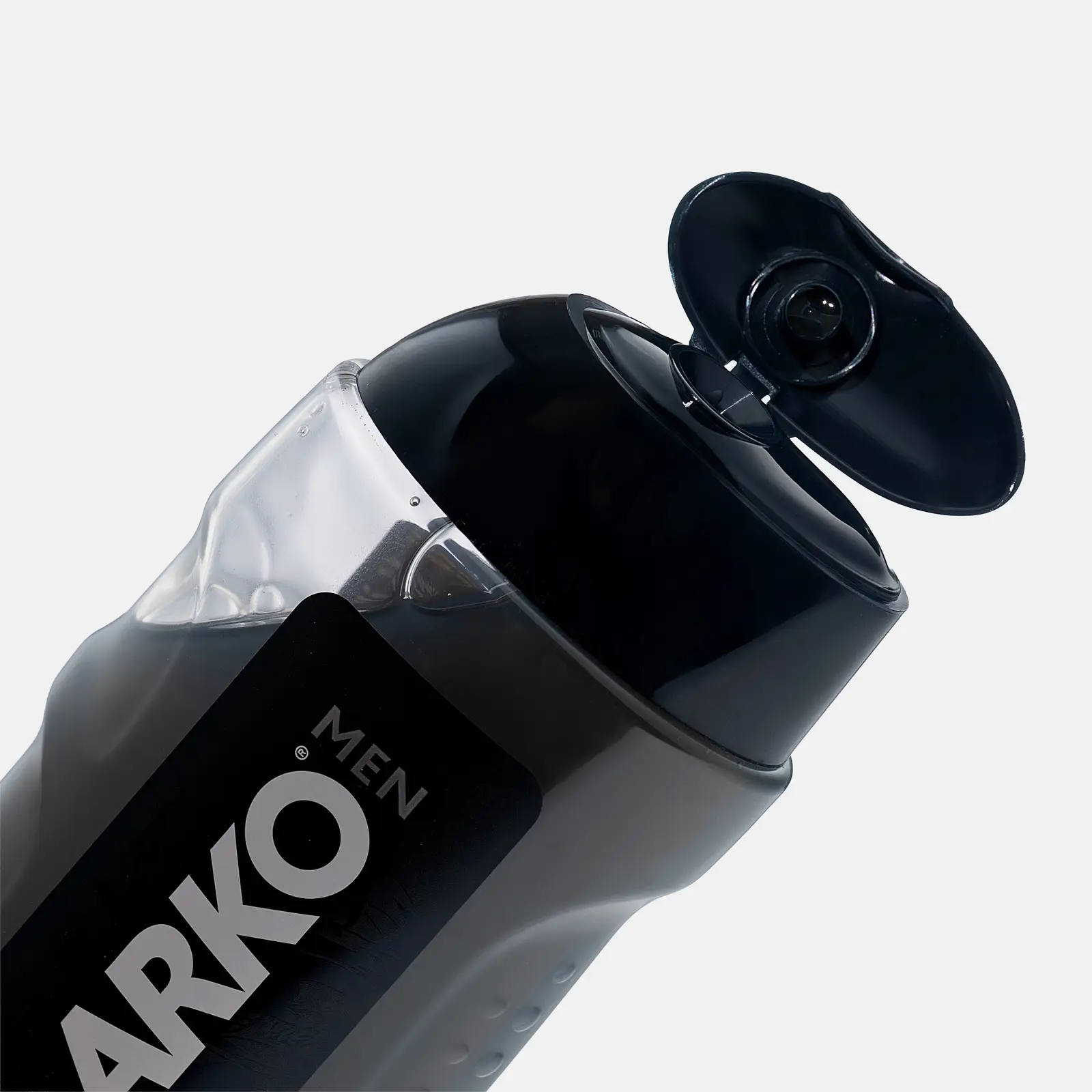 Подарочный набор для мужчин Arko Пена для бритья Volt 200мл + Гель для душа Black 260мл в ассортименте