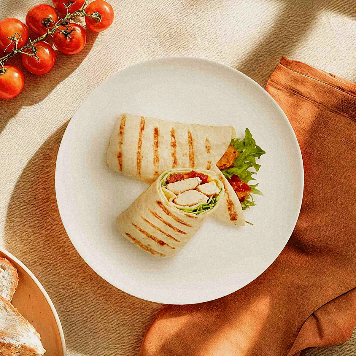 Изображение товара Сэндвич Цезарь с курицей М Кухня 170г свежий вкус и натуральные ингредиенты