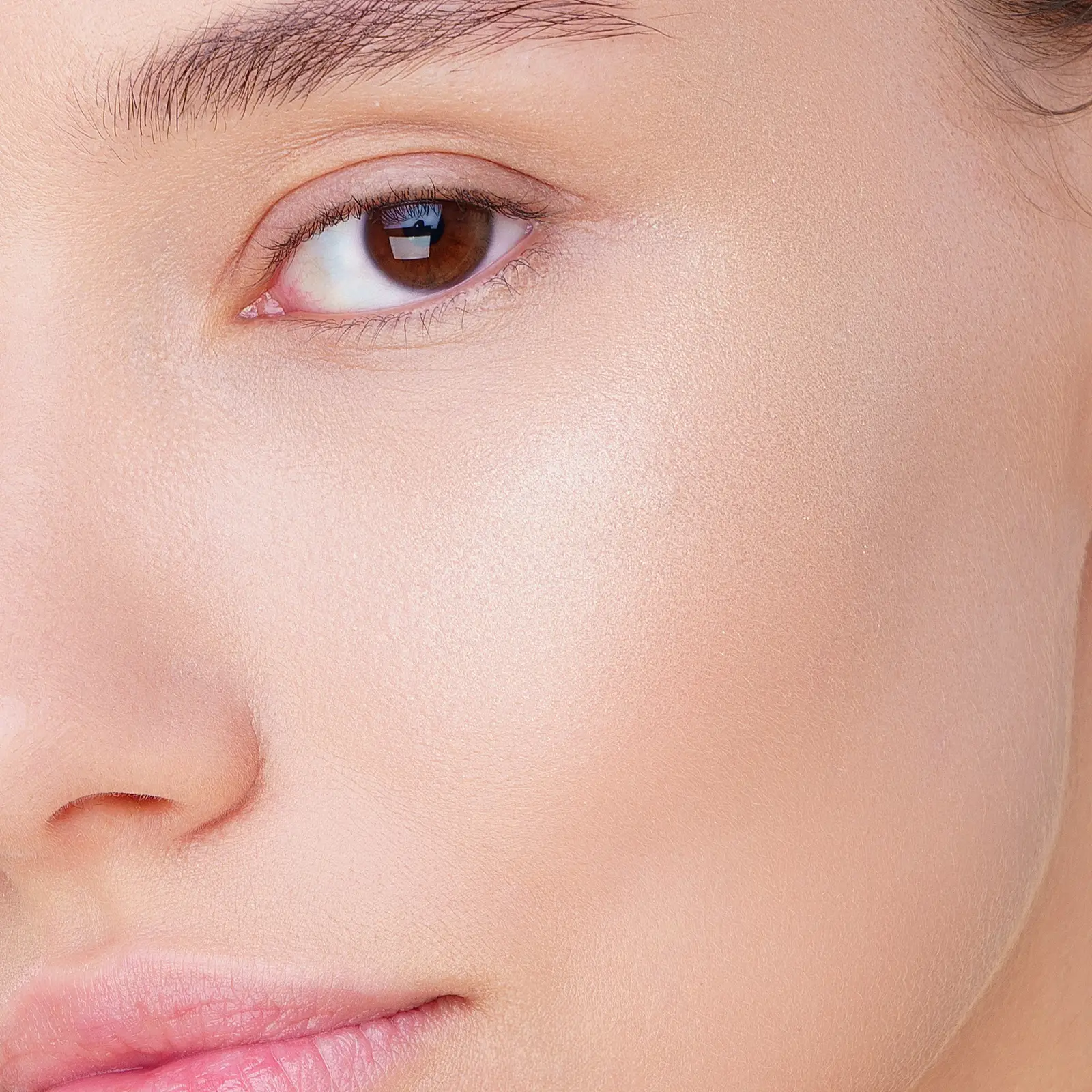 Хайлайтер Influence Beauty Illuminati тон 01