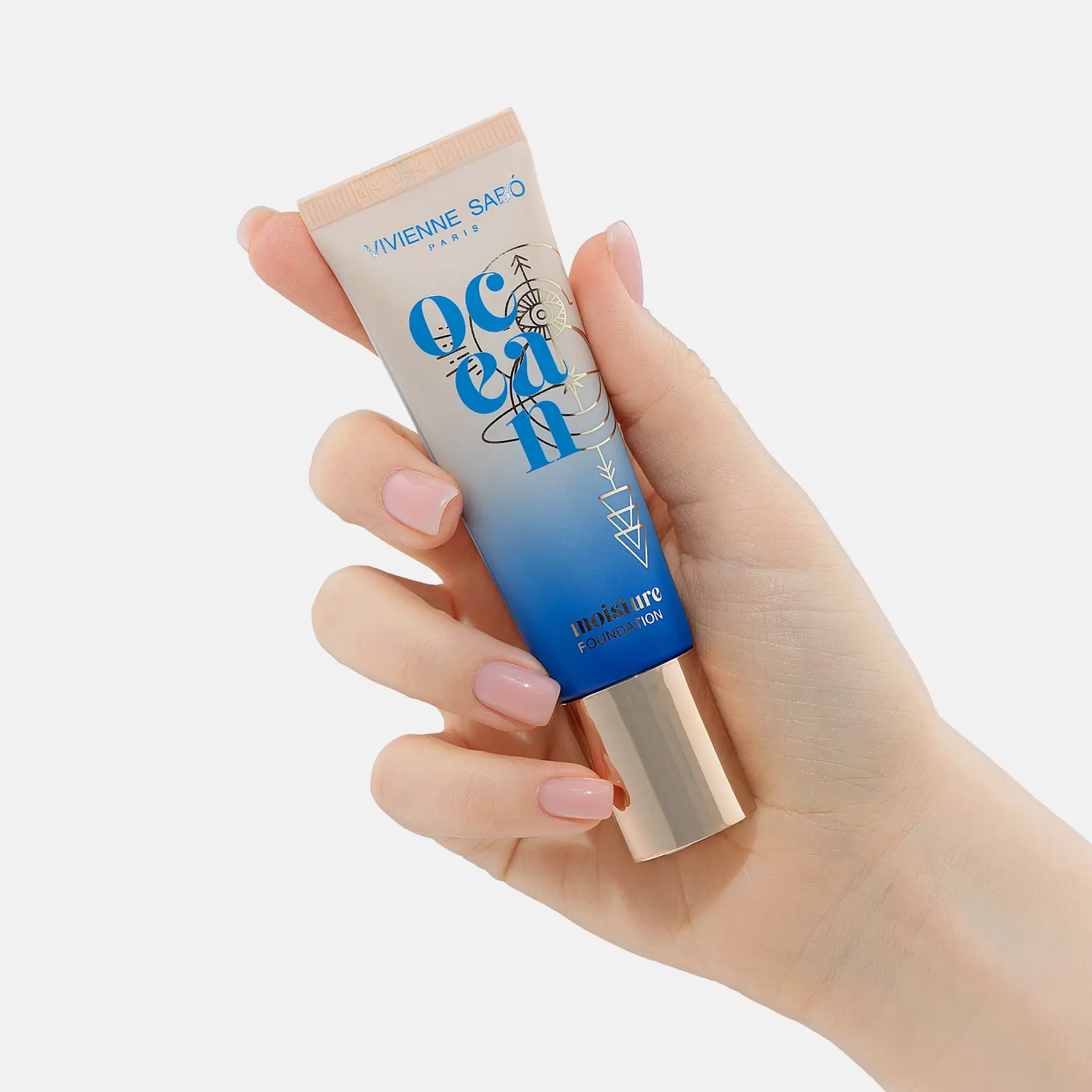 Увлажняющая тональная основа для лица Ocean тон 03 Vivienne Sabo