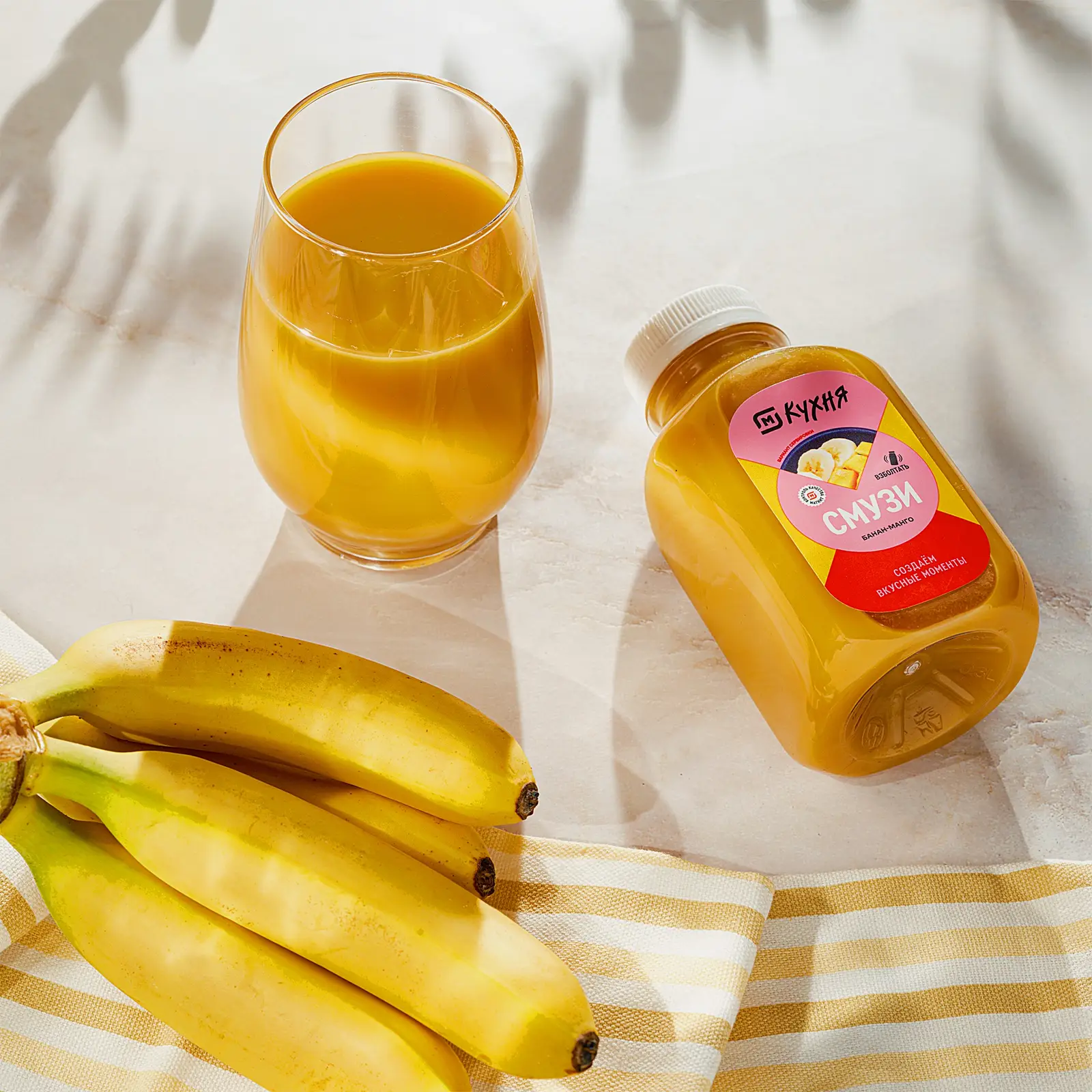Изображение товара М Кухня Смузи банан-манго 300мл натуральный освежающий напиток