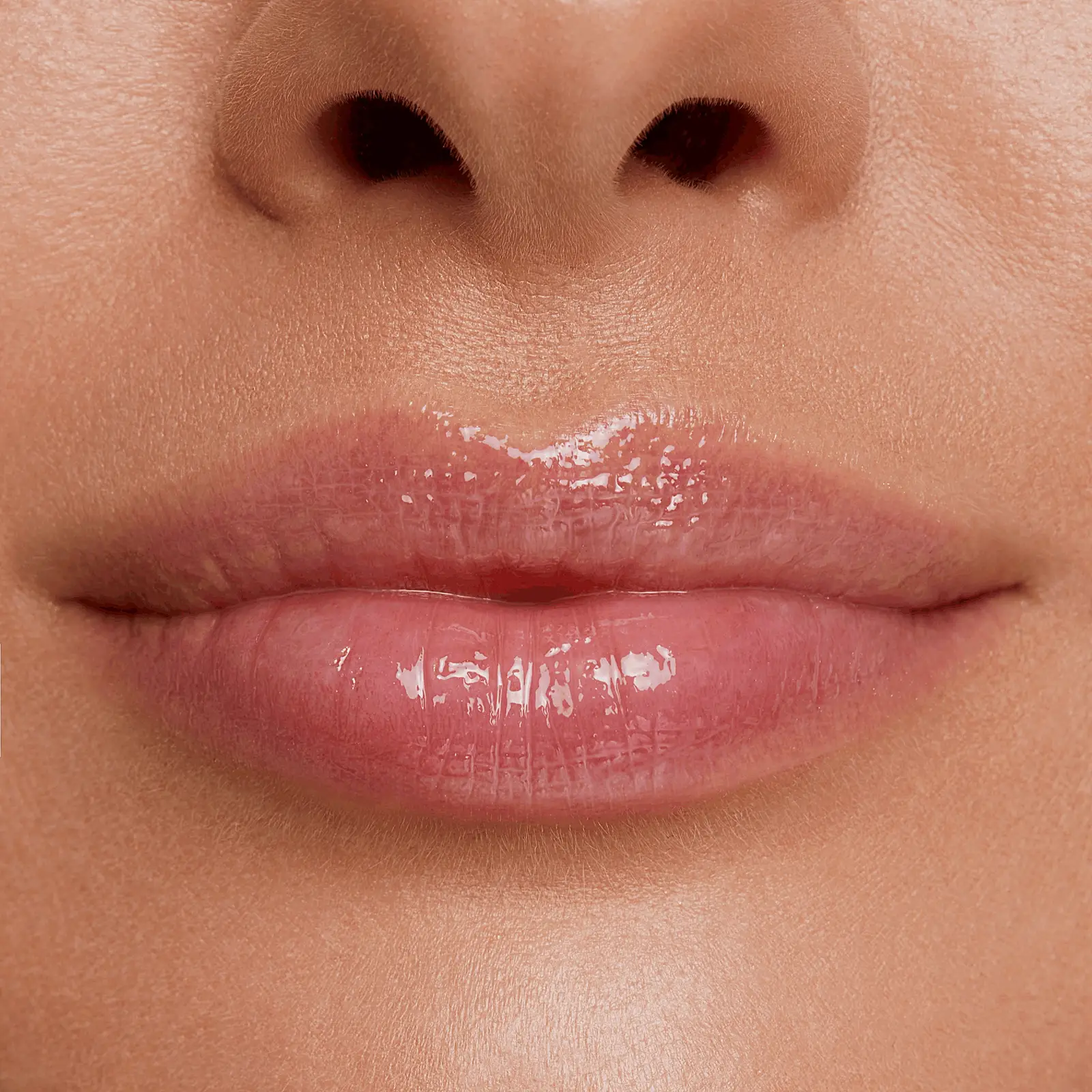 Блеск-масло для губ тон 201 Молочный L’Oréal Paris Plump Ambition