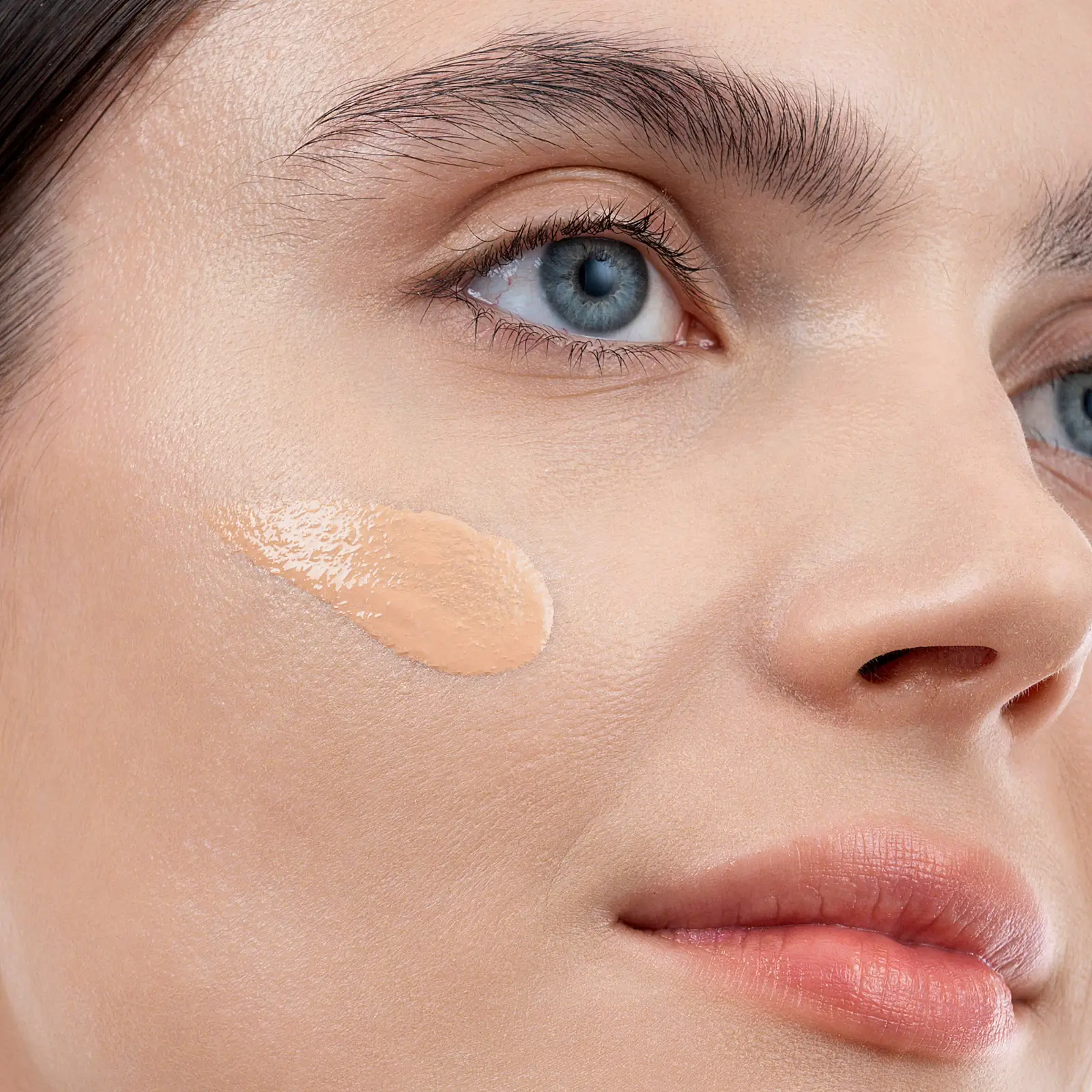 Тональный крем-тинт для лица тон 02 Princess Skin Beauty Bomb - фото 2 Тональный крем-тинт для лица тон 02 Princess Skin Beauty Bomb - фото 2