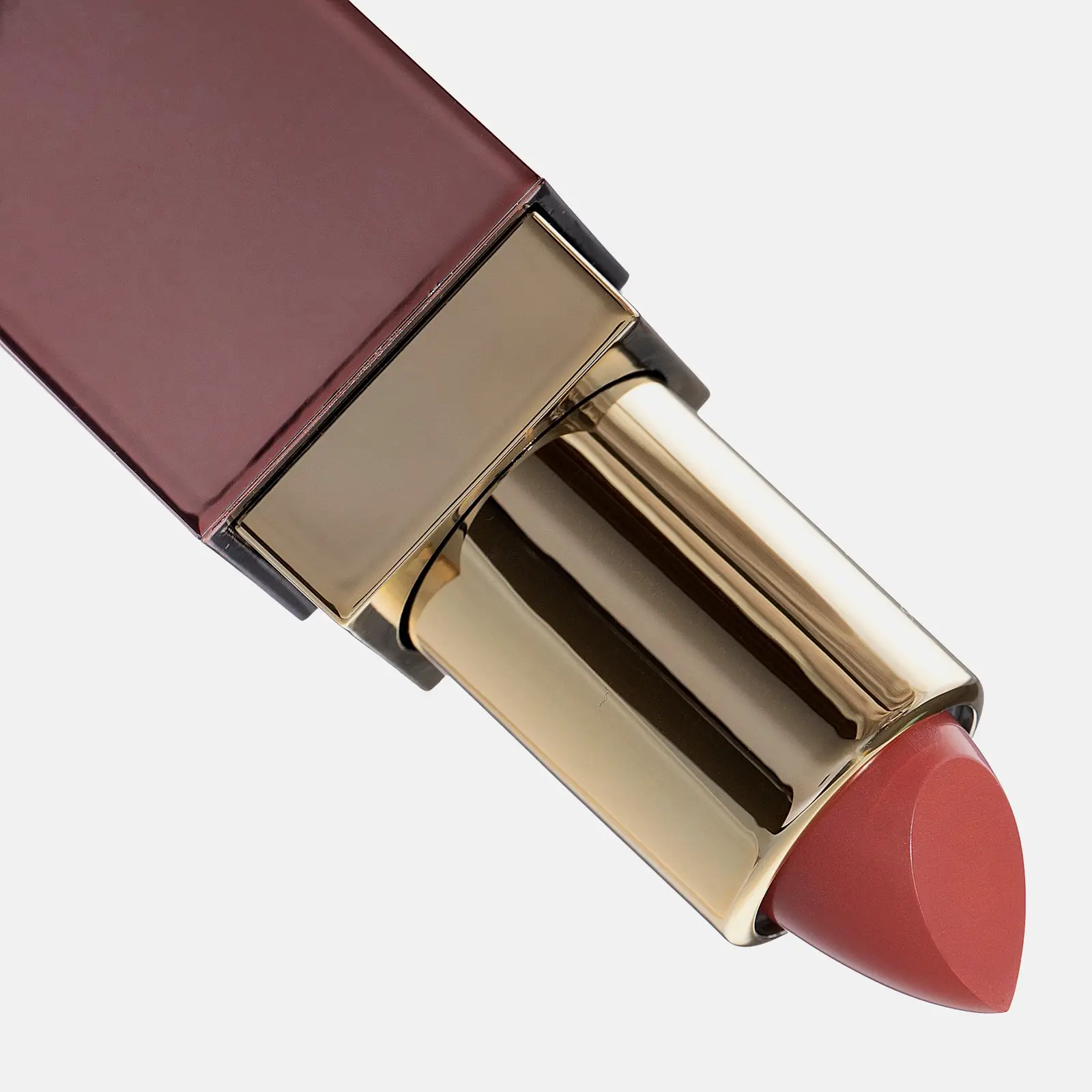 Помада для губ Sensuality Semi Matte Lipstick тон 04 Divage - фото 3