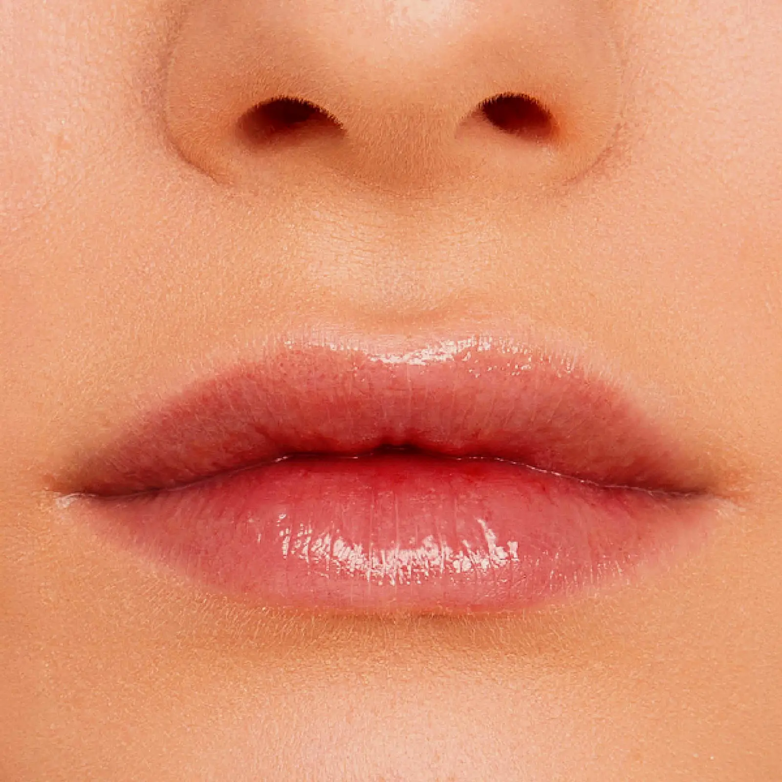 Масло-блеск для губ тон 02 Темно-ежевичный Influence Beauty Skinfluence