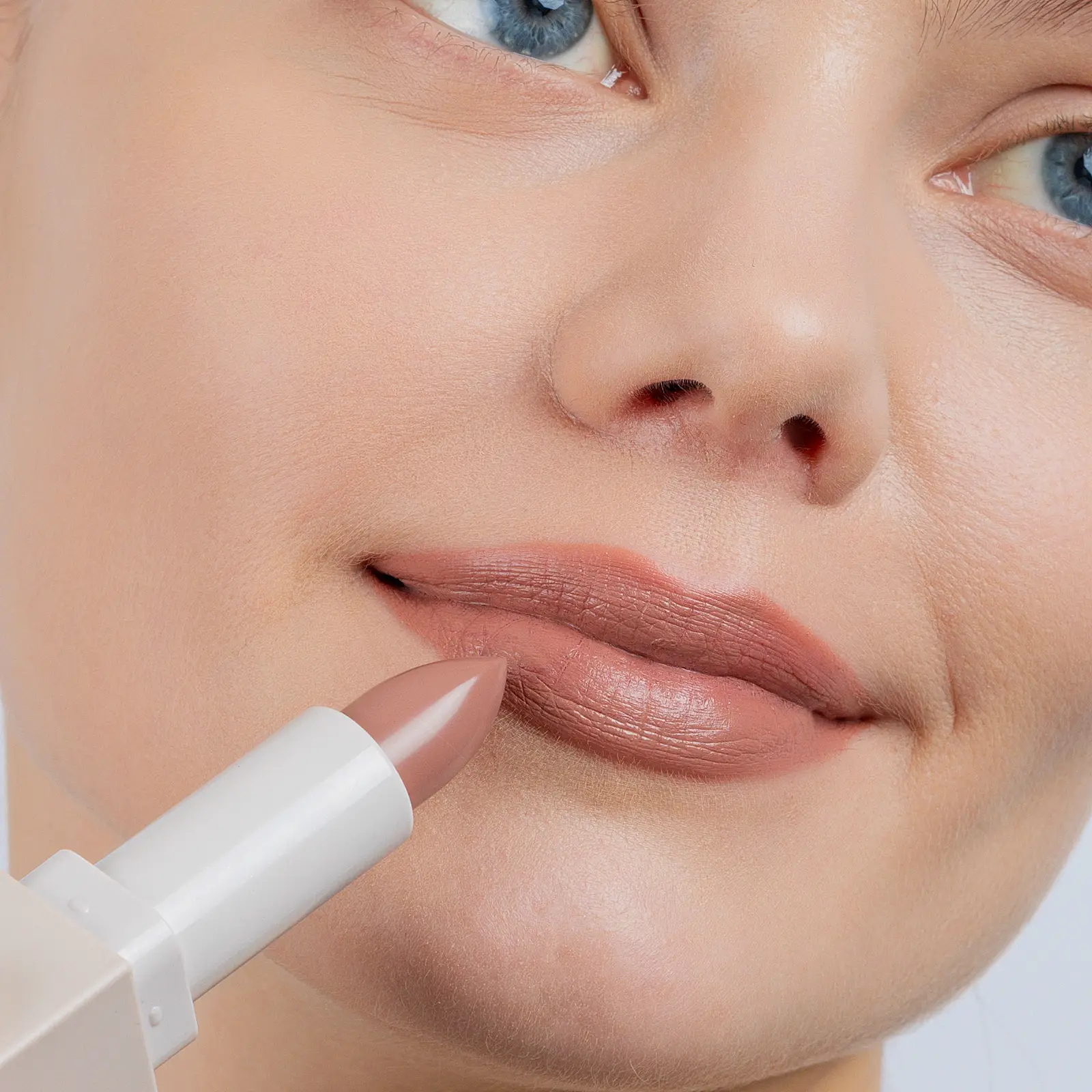 Устойчивая помада для губ Rich Nude тон 06 Stellary