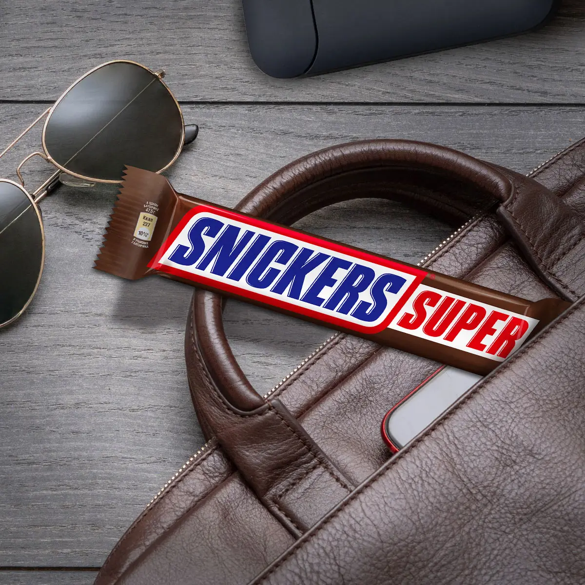 Батончик Snickers Super шоколадный с карамелью арахисом и нугой 80г